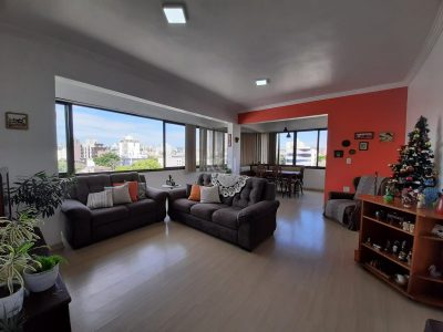 Apartamento à venda com 119m², 3 quartos, 1 suíte, 1 vaga no bairro Santana em Porto Alegre - Foto 4