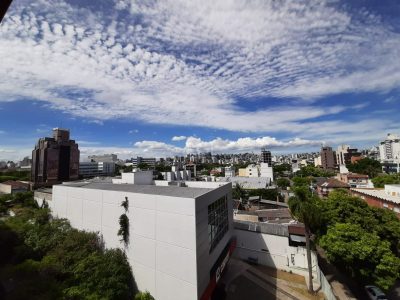 Apartamento à venda com 119m², 3 quartos, 1 suíte, 1 vaga no bairro Santana em Porto Alegre - Foto 9