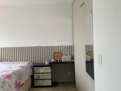 Apartamento à venda com 158m², 4 quartos, 4 suítes, 3 vagas no bairro Menino Deus em Porto Alegre - Foto 27