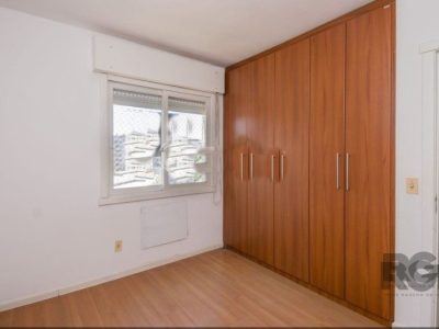 Apartamento à venda com 78m², 3 quartos, 1 suíte, 2 vagas no bairro Chácara das Pedras em Porto Alegre - Foto 9