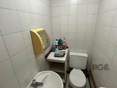 Conjunto/Sala à venda com 67m², 1 vaga no bairro Petrópolis em Porto Alegre - Foto 23