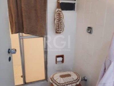 Apartamento à venda com 100m², 3 quartos, 1 suíte, 1 vaga no bairro Menino Deus em Porto Alegre - Foto 4