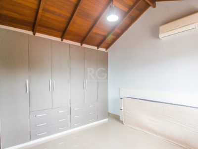 Casa à venda com 510m², 5 quartos, 1 suíte, 10 vagas no bairro Glória em Porto Alegre - Foto 9