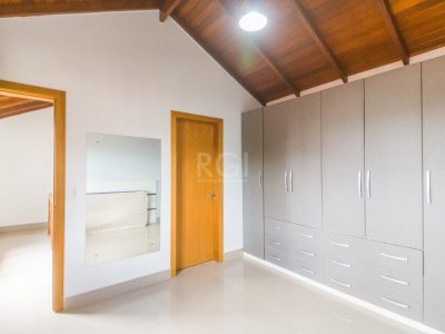 Casa à venda com 510m², 5 quartos, 1 suíte, 10 vagas no bairro Glória em Porto Alegre - Foto 10