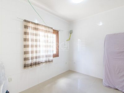 Casa à venda com 510m², 5 quartos, 1 suíte, 10 vagas no bairro Glória em Porto Alegre - Foto 37