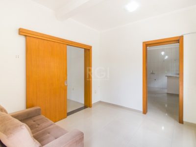 Casa à venda com 510m², 5 quartos, 1 suíte, 10 vagas no bairro Glória em Porto Alegre - Foto 38