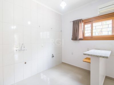 Casa à venda com 510m², 5 quartos, 1 suíte, 10 vagas no bairro Glória em Porto Alegre - Foto 40