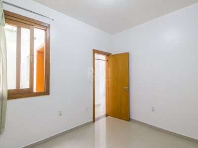 Casa à venda com 510m², 5 quartos, 1 suíte, 10 vagas no bairro Glória em Porto Alegre - Foto 42