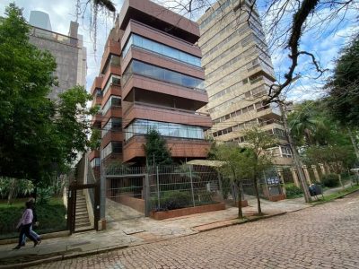 Cobertura à venda com 196m², 3 quartos, 1 suíte, 2 vagas no bairro Petrópolis em Porto Alegre - Foto 35