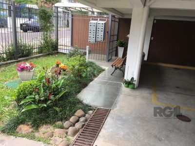 Apartamento à venda com 55m², 2 quartos no bairro Passo d'Areia em Porto Alegre - Foto 5