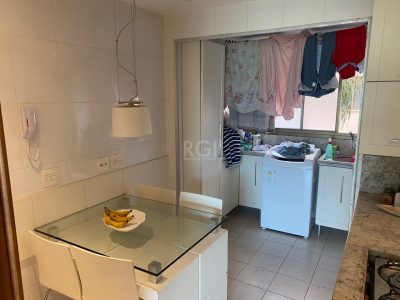 Apartamento à venda com 121m², 3 quartos, 1 suíte, 1 vaga no bairro Higienópolis em Porto Alegre - Foto 5