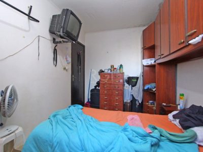 Casa à venda com 160m², 4 quartos, 1 suíte, 3 vagas no bairro Medianeira em Porto Alegre - Foto 16