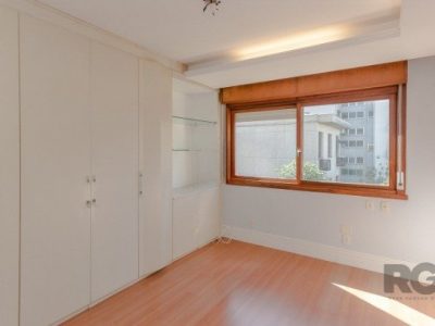 Apartamento à venda com 163m², 3 quartos, 3 suítes, 2 vagas no bairro Auxiliadora em Porto Alegre - Foto 12