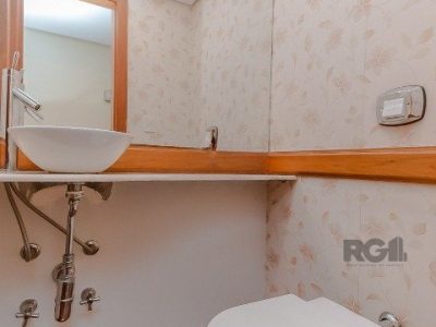 Apartamento à venda com 163m², 3 quartos, 3 suítes, 2 vagas no bairro Auxiliadora em Porto Alegre - Foto 4