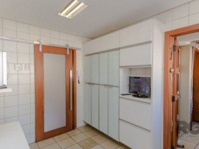 Apartamento à venda com 163m², 3 quartos, 3 suítes, 2 vagas no bairro Auxiliadora em Porto Alegre - Foto 21