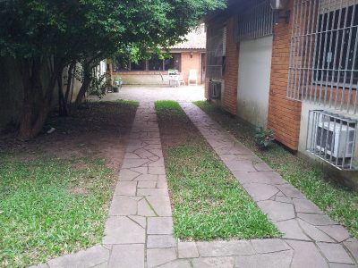 Casa à venda com 400m², 3 quartos, 1 suíte, 2 vagas no bairro Cristal em Porto Alegre - Foto 8