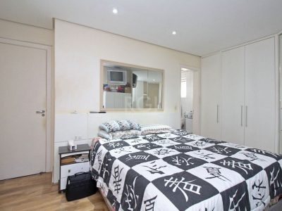 Apartamento à venda com 90m², 2 quartos, 1 suíte, 2 vagas no bairro Petrópolis em Porto Alegre - Foto 13