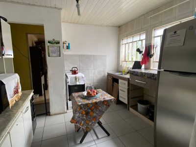 Casa à venda com 300m², 2 quartos, 2 vagas no bairro Partenon em Porto Alegre - Foto 10