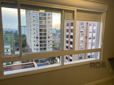 Apartamento à venda com 27m², 1 quarto, 1 vaga no bairro Partenon em Porto Alegre - Foto 12