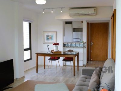 Apartamento à venda com 77m², 2 quartos, 1 suíte, 2 vagas no bairro Petrópolis em Porto Alegre - Foto 27