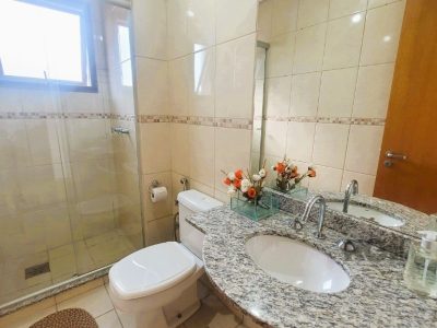 Apartamento à venda com 77m², 2 quartos, 1 suíte, 2 vagas no bairro Petrópolis em Porto Alegre - Foto 39