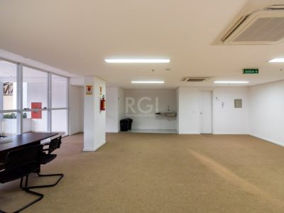 Conjunto/Sala à venda com 51m², 1 vaga no bairro Auxiliadora em Porto Alegre - Foto 6