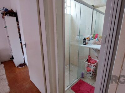 Apartamento à venda com 70m², 2 quartos no bairro Higienópolis em Porto Alegre - Foto 6