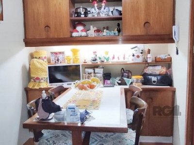 Cobertura à venda com 199m², 3 quartos, 1 suíte, 2 vagas no bairro Petrópolis em Porto Alegre - Foto 11