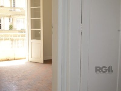 Apartamento à venda com 63m², 2 quartos no bairro Bonfim em Porto Alegre - Foto 11