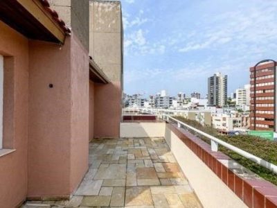 Cobertura à venda com 215m², 3 quartos, 2 vagas no bairro Petrópolis em Porto Alegre - Foto 16