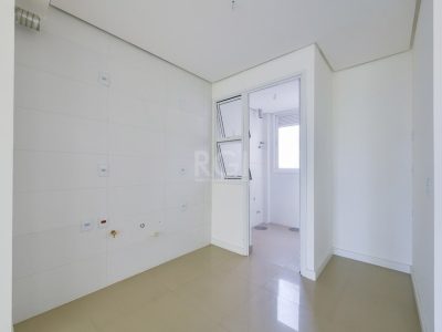 Cobertura à venda com 243m², 3 quartos, 1 suíte, 2 vagas no bairro Higienópolis em Porto Alegre - Foto 4