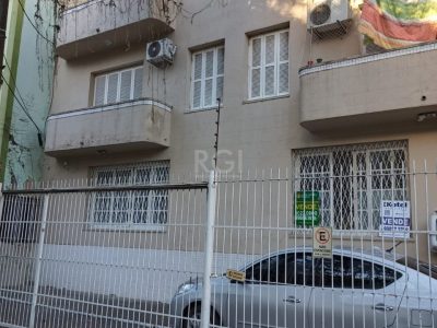 Apartamento à venda com 88m², 3 quartos, 1 suíte, 1 vaga no bairro Rio Branco em Porto Alegre - Foto 2