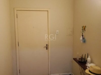 Apartamento à venda com 88m², 3 quartos, 1 suíte, 1 vaga no bairro Rio Branco em Porto Alegre - Foto 4