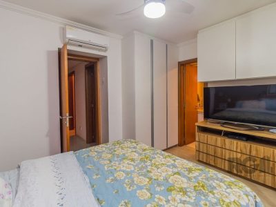 Apartamento à venda com 88m², 3 quartos, 1 suíte, 2 vagas no bairro Petrópolis em Porto Alegre - Foto 6