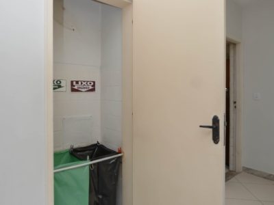 Apartamento à venda com 95m², 3 quartos, 1 vaga no bairro Rio Branco em Porto Alegre - Foto 35