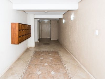 Apartamento à venda com 83m², 2 quartos, 1 vaga no bairro Medianeira em Porto Alegre - Foto 3