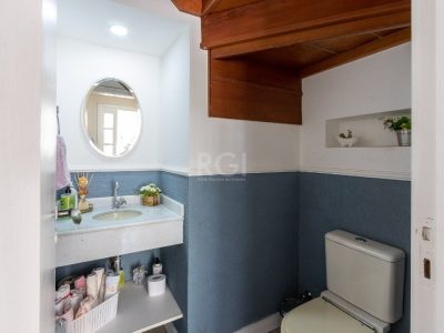 Casa à venda com 162m², 3 quartos, 2 suítes, 4 vagas no bairro Tristeza em Porto Alegre - Foto 5