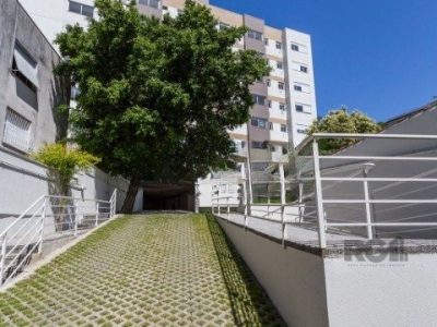 Apartamento à venda com 35m², 1 quarto, 1 vaga no bairro Santo Antônio em Porto Alegre - Foto 3