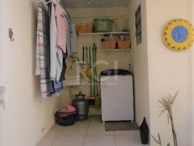 Casa à venda com 159m², 3 quartos, 3 vagas no bairro Menino Deus em Porto Alegre - Foto 32