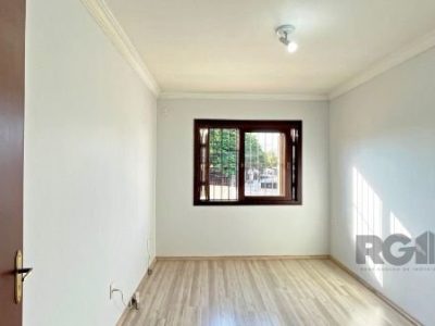 Casa à venda com 158m², 3 quartos, 1 suíte, 2 vagas no bairro Tristeza em Porto Alegre - Foto 40