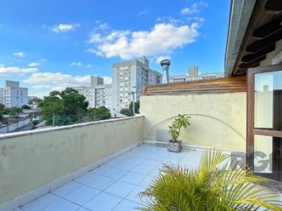 Casa à venda com 158m², 3 quartos, 1 suíte, 2 vagas no bairro Tristeza em Porto Alegre - Foto 48