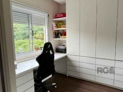 Apartamento à venda com 66m², 3 quartos, 1 suíte, 1 vaga no bairro Partenon em Porto Alegre - Foto 4