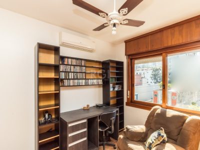 Apartamento à venda com 93m², 2 quartos, 1 vaga no bairro Petrópolis em Porto Alegre - Foto 11