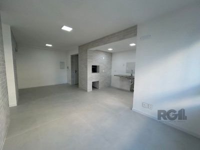 Apartamento à venda com 81m², 3 quartos, 1 suíte, 2 vagas no bairro Jardim Lindóia em Porto Alegre - Foto 2