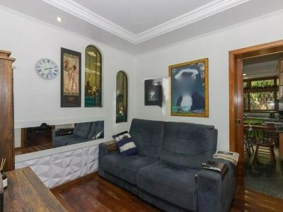 Casa à venda com 350m², 4 quartos, 1 suíte, 3 vagas no bairro Passo d'Areia em Porto Alegre - Foto 4