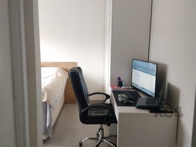 Apartamento à venda com 69m², 2 quartos, 1 suíte, 2 vagas no bairro Santo Antônio em Porto Alegre - Foto 22