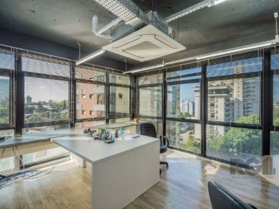 Conjunto/Sala à venda com 121m² no bairro Três Figueiras em Porto Alegre - Foto 2