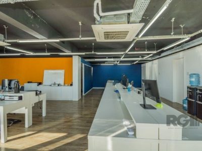 Conjunto/Sala à venda com 121m² no bairro Três Figueiras em Porto Alegre - Foto 12