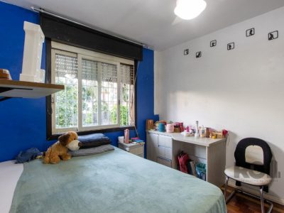 Casa à venda com 180m², 4 quartos, 1 suíte, 4 vagas no bairro Cristal em Porto Alegre - Foto 33