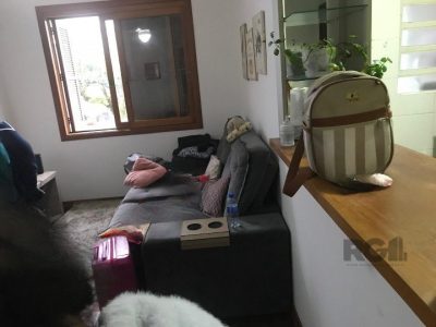 Apartamento à venda com 59m², 2 quartos no bairro Partenon em Porto Alegre - Foto 2